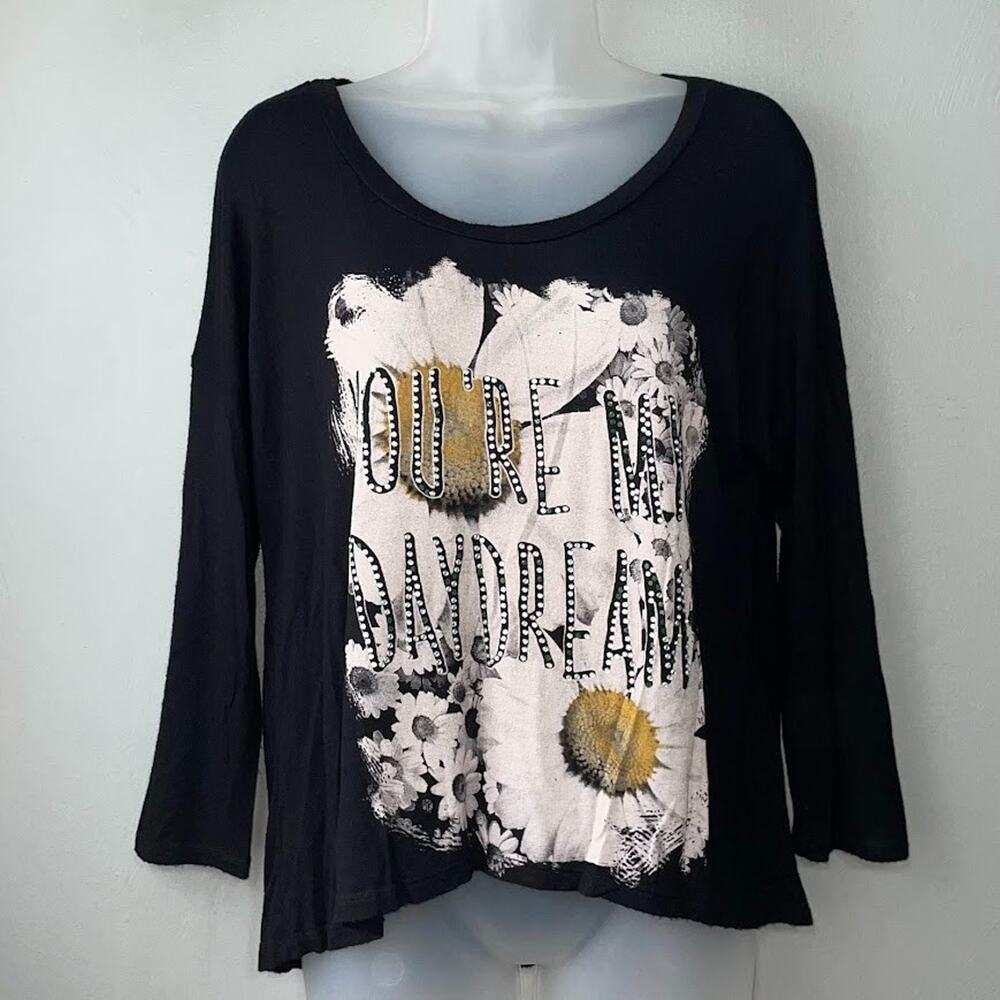 Whimsigoth Y2K Crop Top Size Medium Black Daisy Indie Sleaze Grunge Emo Tee